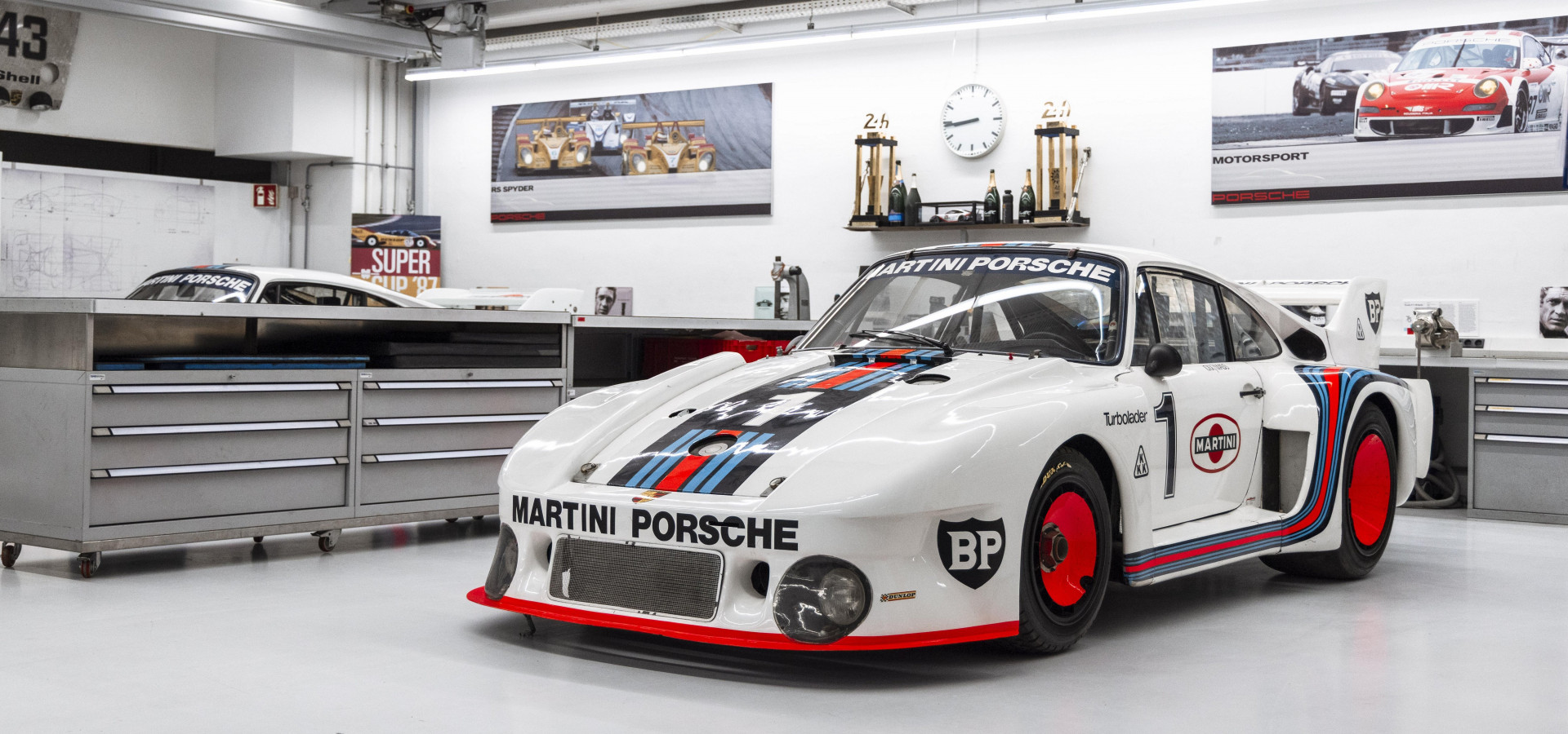 “Porsche Heritage Moments” brings together five variants of the 935 for the first time