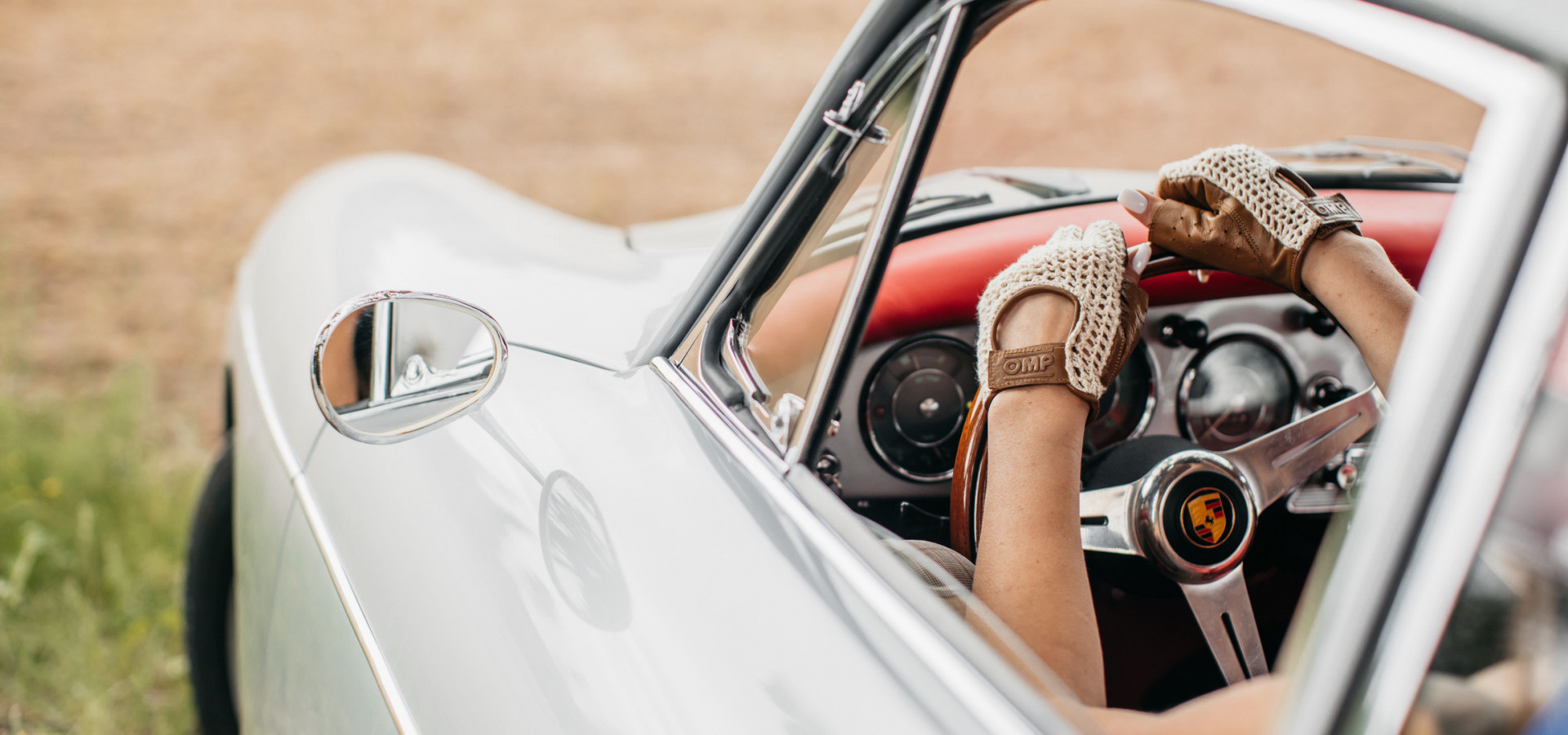 7 stilvolle und edle Accessoires,  die jeder Oldtimerfahrer braucht