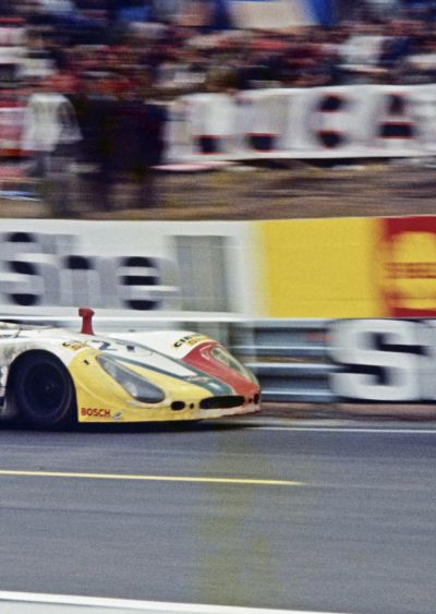 Porsche gratuliert Rudi Lins zum 80. Geburtstag