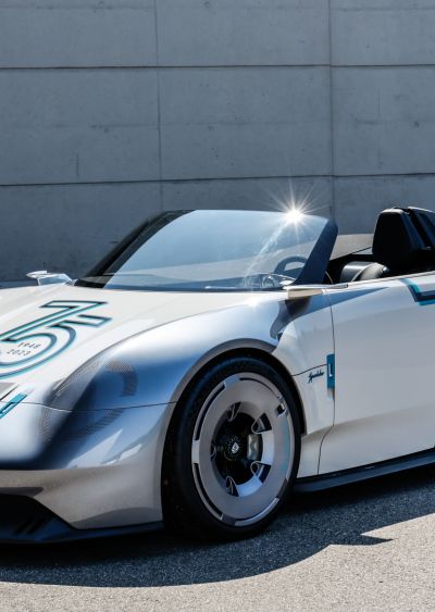 Purism meets e-performance: the new Porsche Vision 357 Speedster