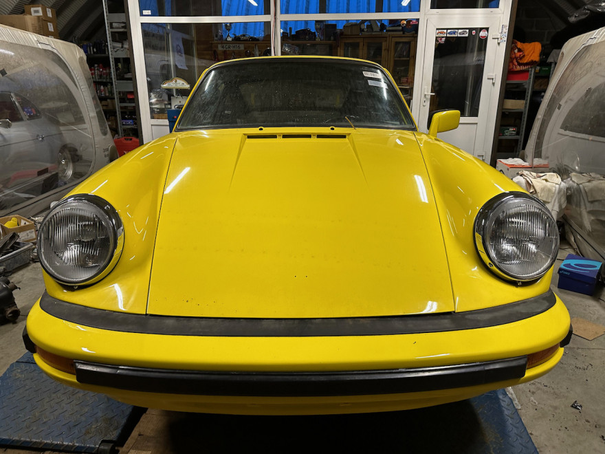 Porsche 911 SC Yellow