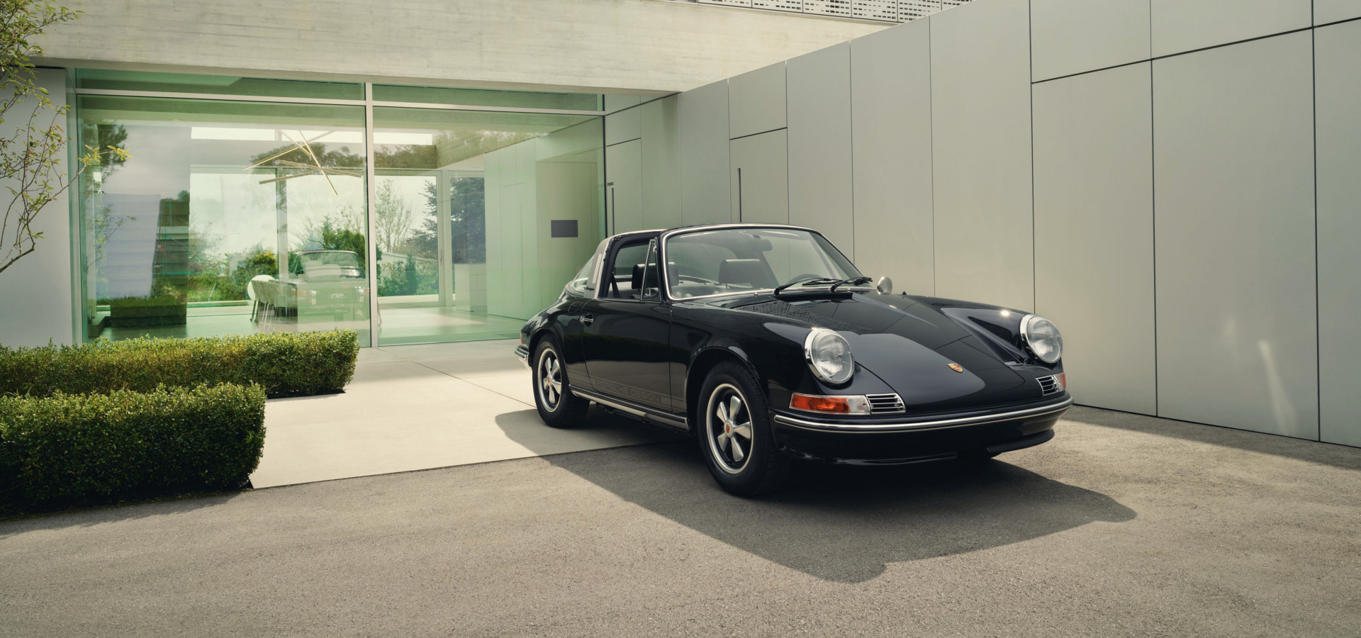 Porsche Design and Sotheby’s auction two icons of design history
