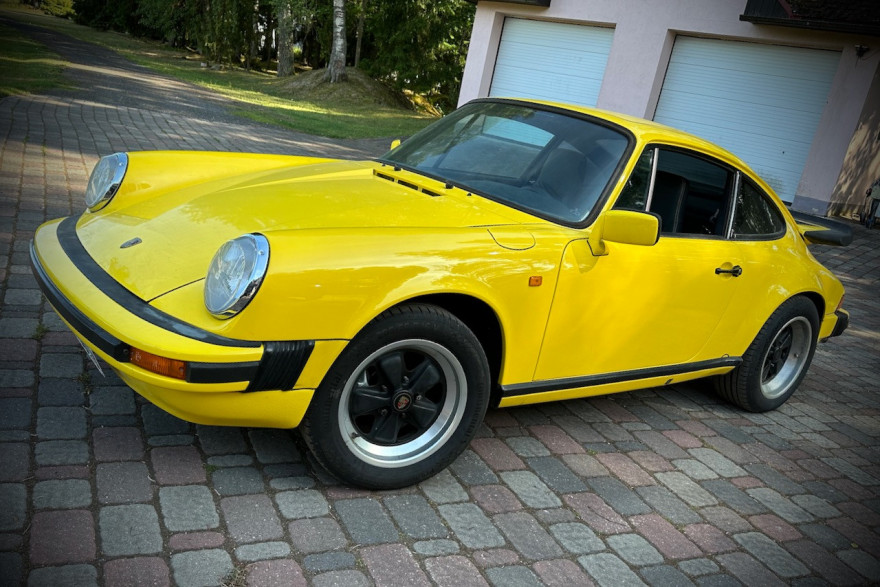 Porsche 911 SC Auric