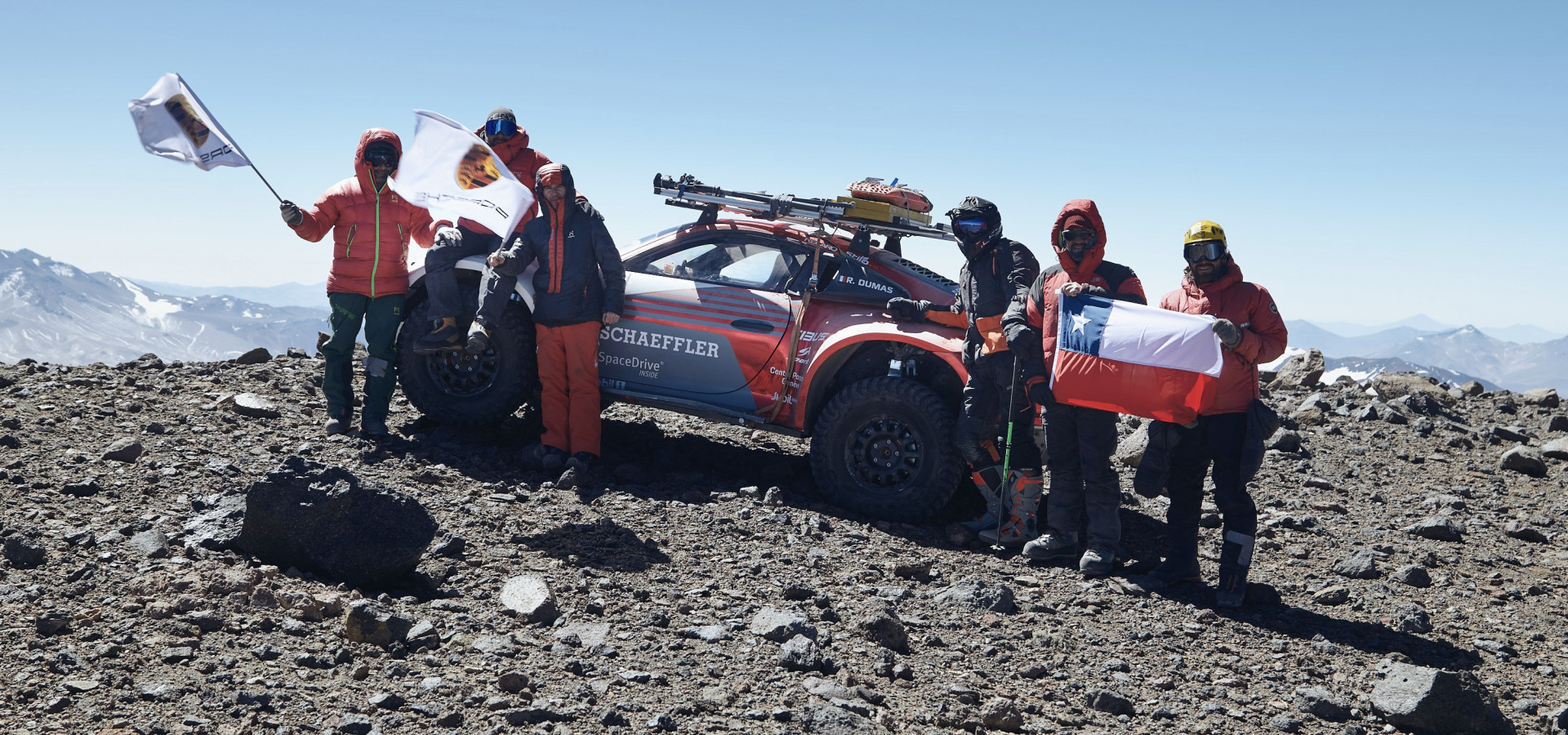 Porsche 911 achieves new altitude world record