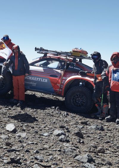 Porsche 911 achieves new altitude world record