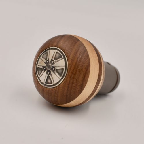 Limited "911 Anniversary edition" gear knob//Walnut tree and Canadian maple (991/992).