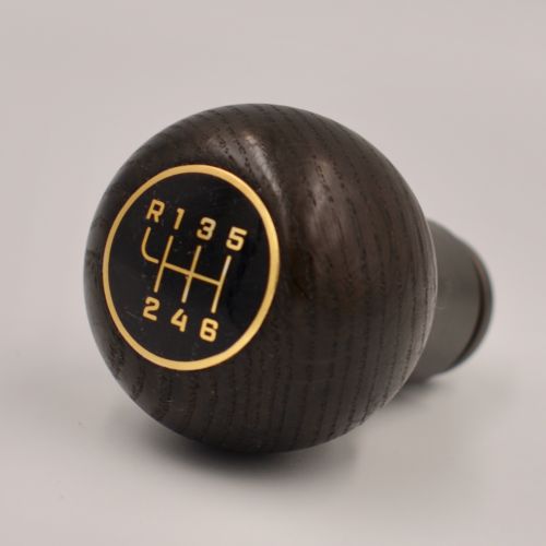 Limited “6 gear Black edition” (993/996/997) ātrumpārslēga uzgalis.